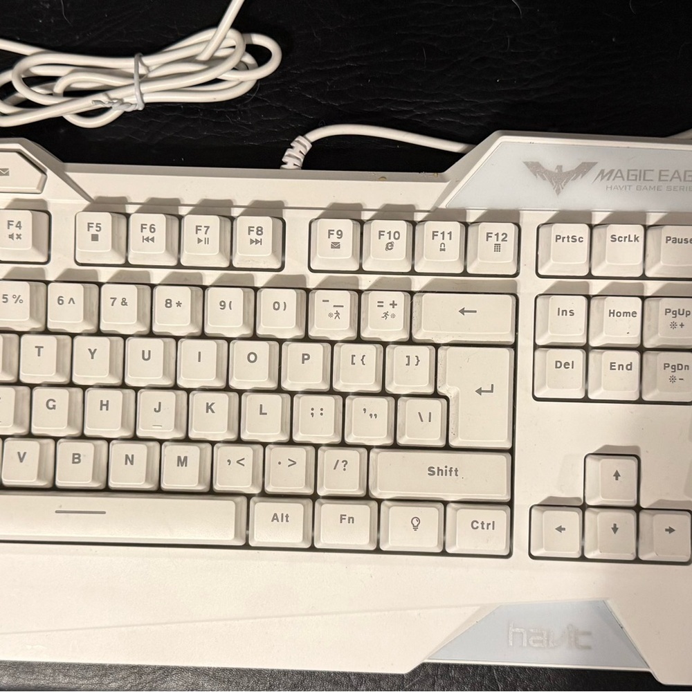 Havit Magic Eagle gaming keyboard Model: HV-KB558CM- in white NWOT
